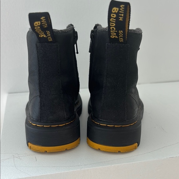 Dr. Martens Kids Black Leather Boots size 8 US like new - Picture 13 of 15